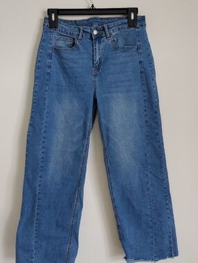 Highwaisted Wide Leg Vertical Front Seams